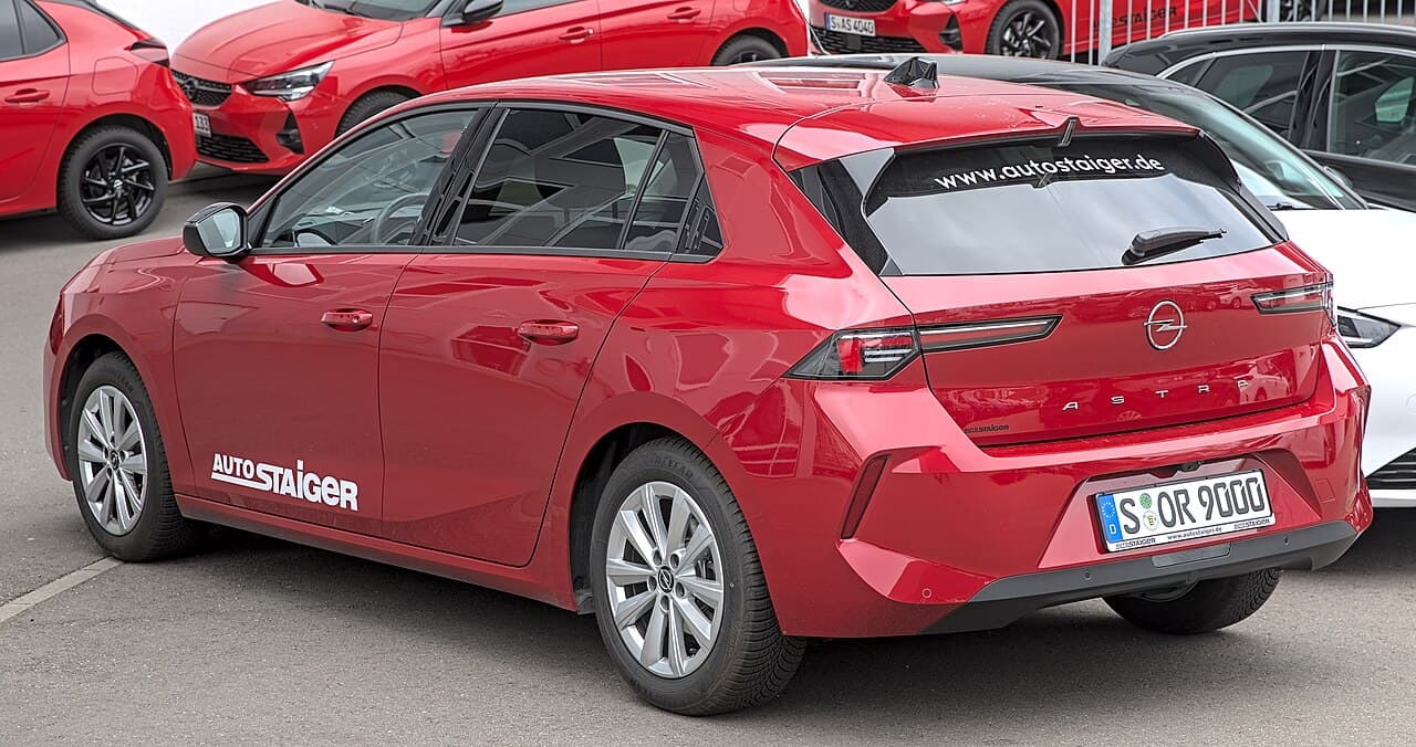 Opel Astra 1.6 Hybrid