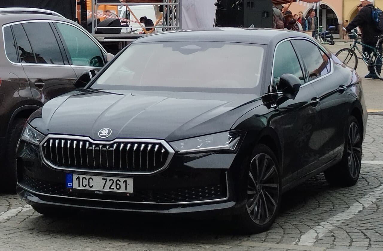 Skoda Superb 1.5 TSI iV